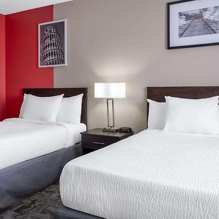 Ramada by Wyndham Thunder Bay Airlane Hotel Dış mekan fotoğraf