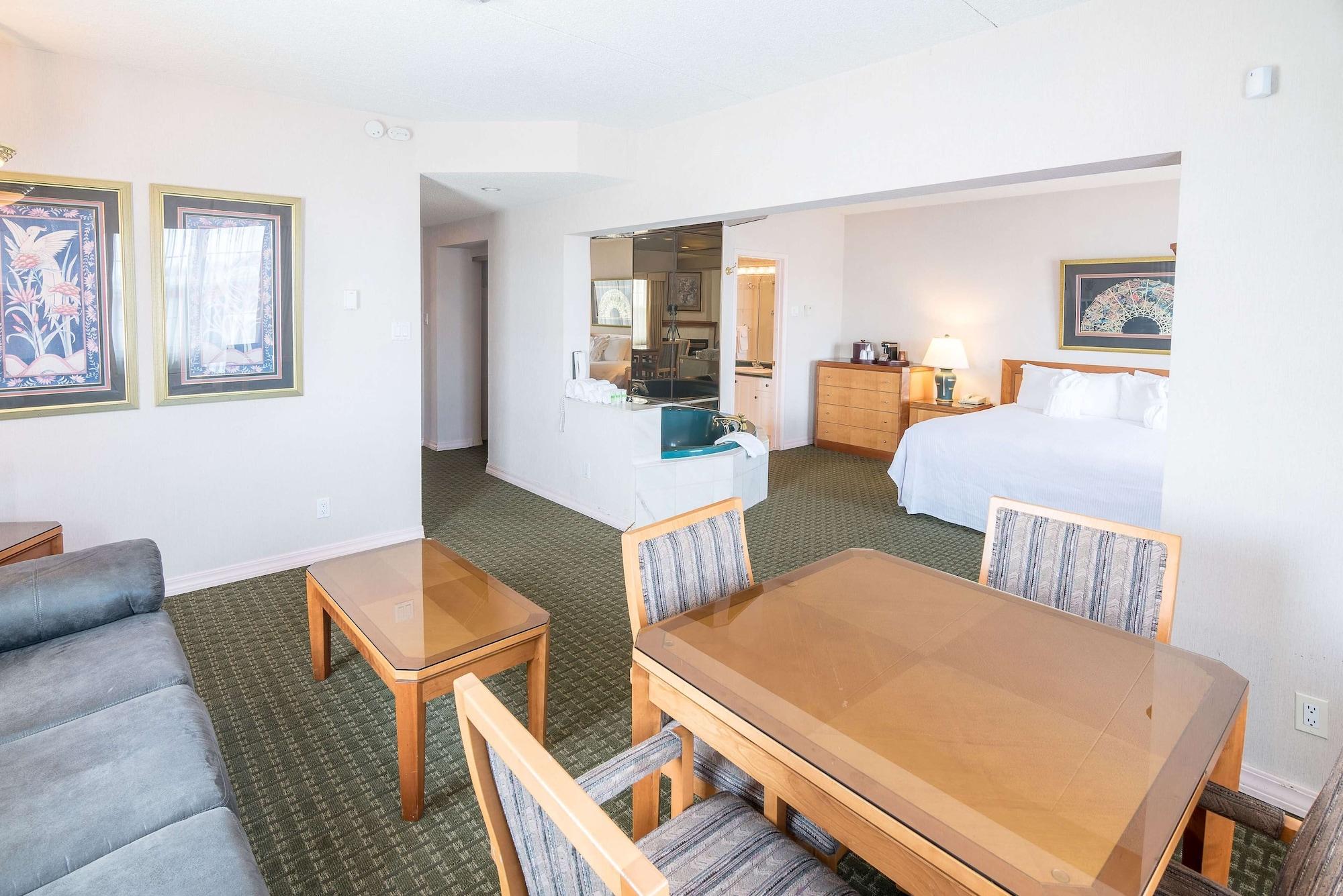 Ramada by Wyndham Thunder Bay Airlane Hotel Dış mekan fotoğraf