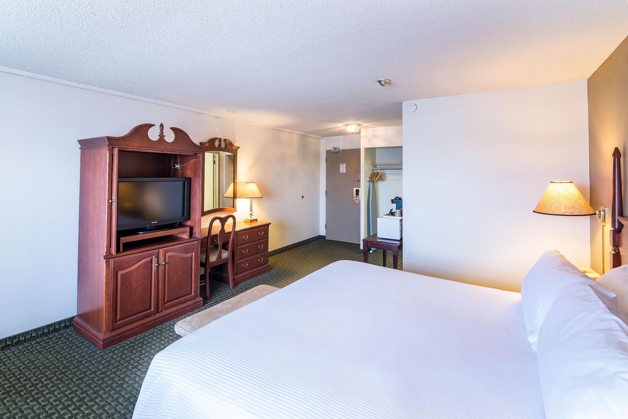 Ramada by Wyndham Thunder Bay Airlane Hotel Dış mekan fotoğraf