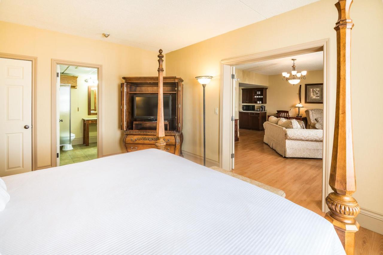 Ramada by Wyndham Thunder Bay Airlane Hotel Dış mekan fotoğraf