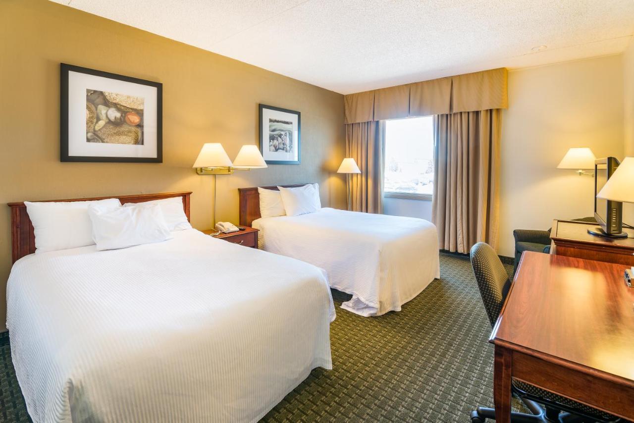Ramada by Wyndham Thunder Bay Airlane Hotel Dış mekan fotoğraf